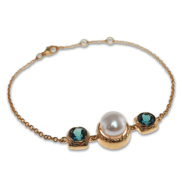 Vintage Imperial signature pearl bracelet bezel with garnet