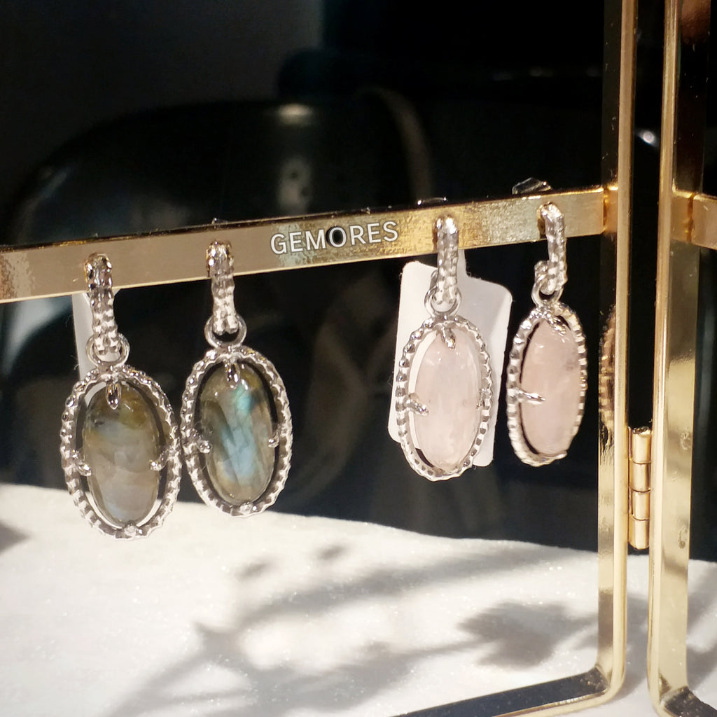Le Emmalyn Olive oval labradorite earrings in 925 silver