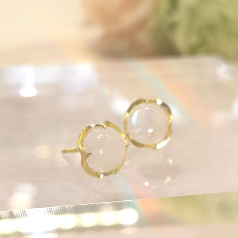 Le Emmalyn signature rainbow moostone stud in gold plated