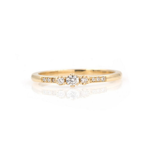 18K Gold Sparkly Triple Diamond Ring