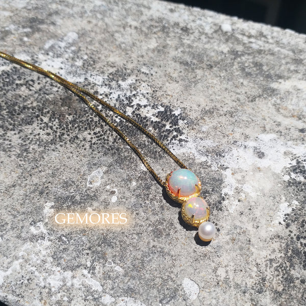 Astrid collection fired opal necklace in gold