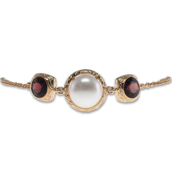 Vintage Imperial signature pearl bracelet