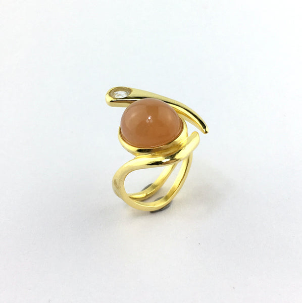 Le Emmalyn Moonstone in peach ring in 18K gold