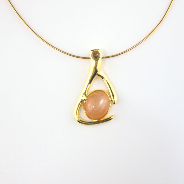 Le Emmalyn peachy moonstone necklace