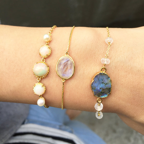 Astrid collection rainbow opal bracelet in 18K gold