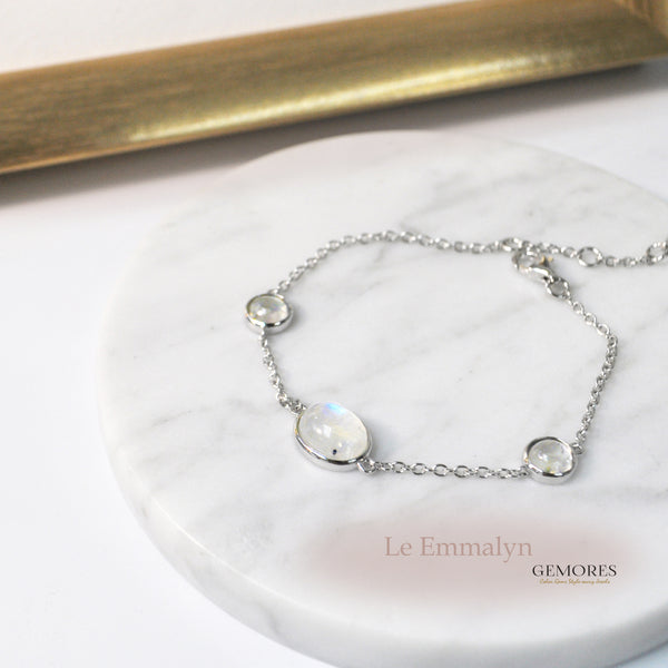 Le Emmalyn rainbow moonstone bracelet in white gold