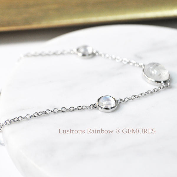 Le Emmalyn rainbow moonstone bracelet in white gold