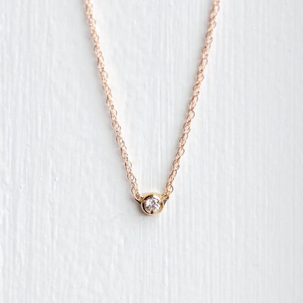 18K Gold Centering Diamond Necklace