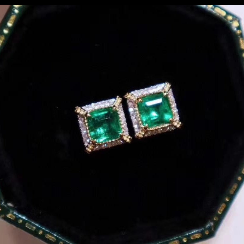 Vintage Imperial royal emerald earrings in princess cut