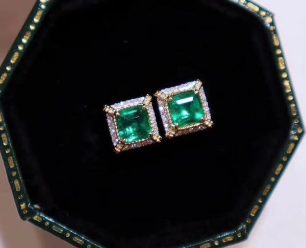 Vintage Imperial royal emerald earrings in princess cut